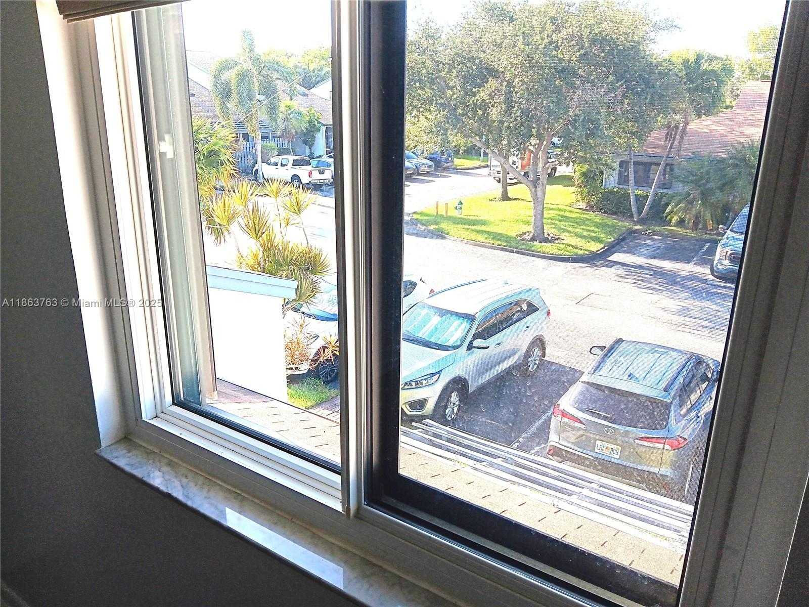 Small Image of 1532 GABRIEL ST, Hollywood Number 42