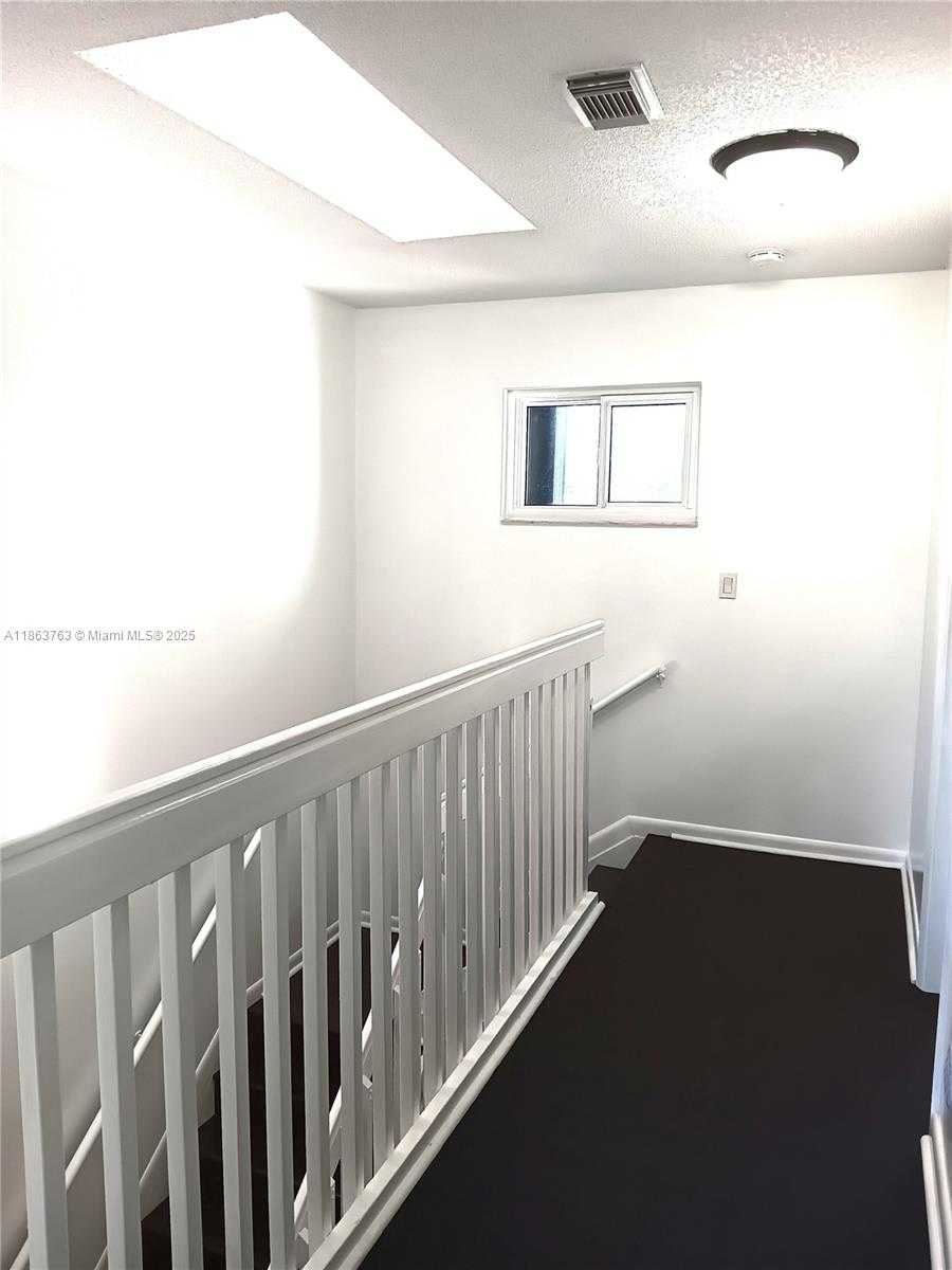 Small Image of 1532 GABRIEL ST, Hollywood Number 44
