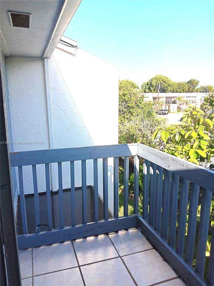 Small Image of 1532 GABRIEL ST, Hollywood Number 47