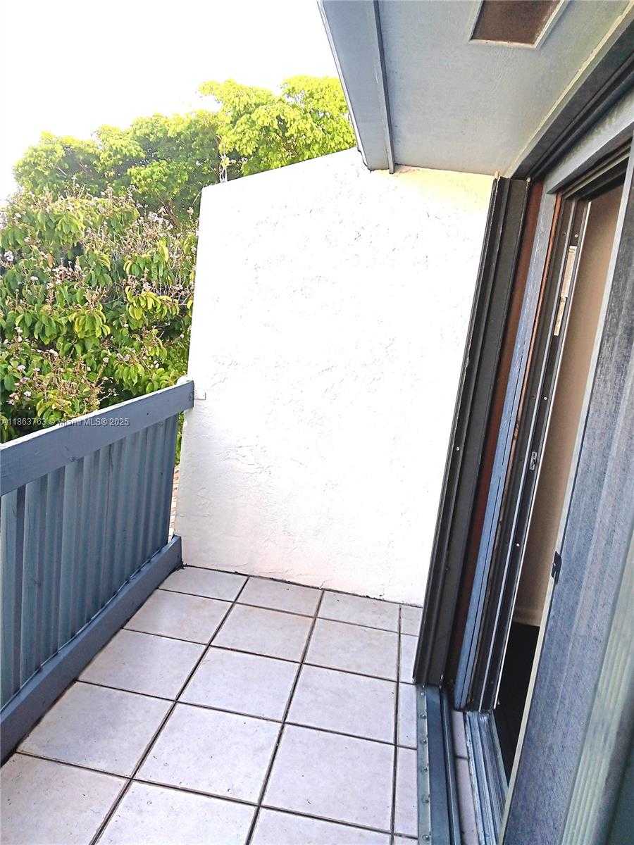 Small Image of 1532 GABRIEL ST, Hollywood Number 48