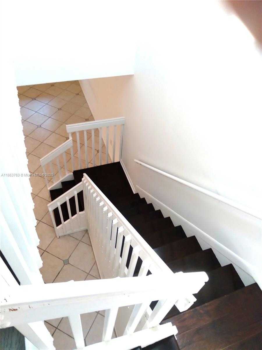 Small Image of 1532 GABRIEL ST, Hollywood Number 9