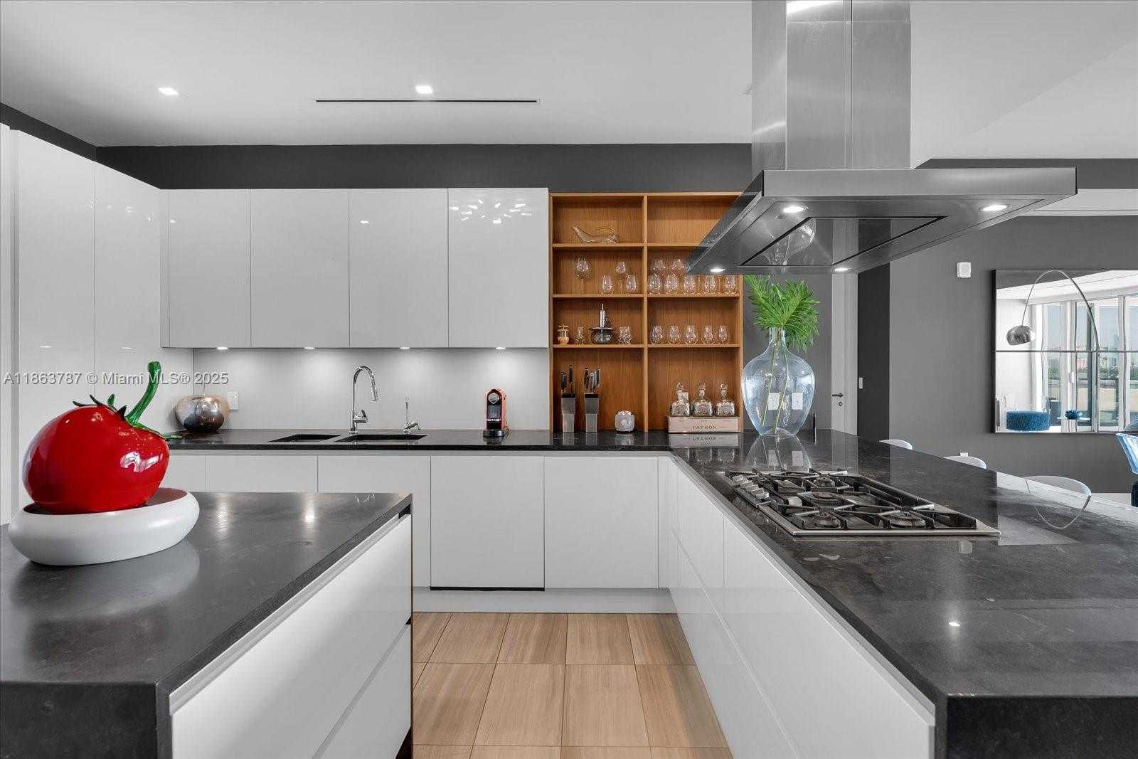 Small Image of 4701 NORTH MERIDIAN AVE #510, Miami Beach Number 12