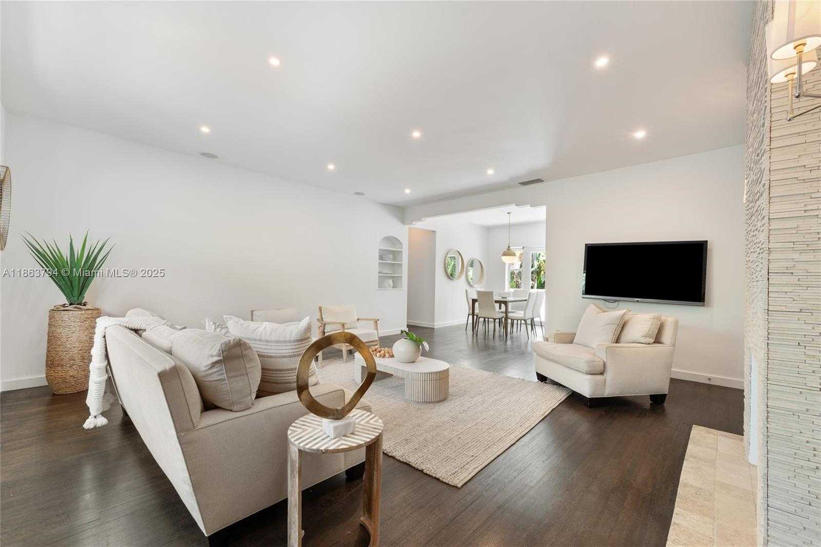 Small Image of 4015 NORTH MERIDIAN AVE #4, Miami Beach Number 6