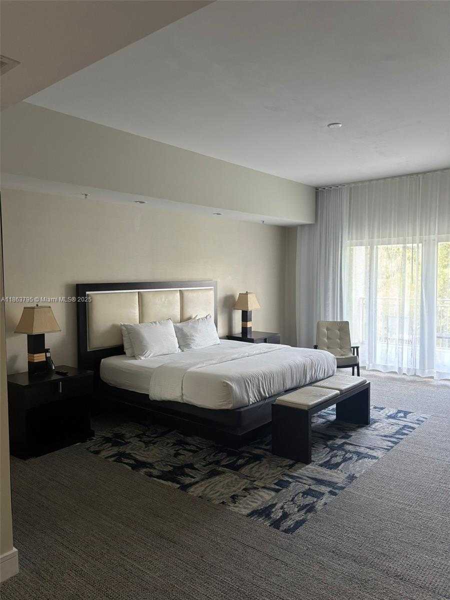 Small Image of 5300 NORTH WEST 87TH AVE #913, Doral Number 12