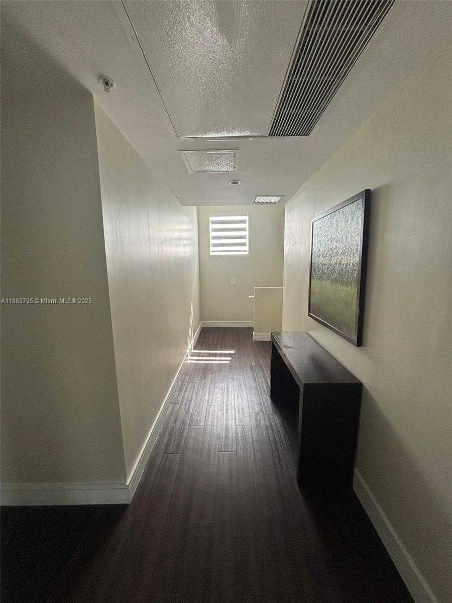 Small Image of 5300 NORTH WEST 87TH AVE #913, Doral Number 17