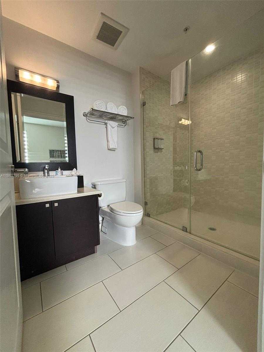 Small Image of 5300 NORTH WEST 87TH AVE #913, Doral Number 20