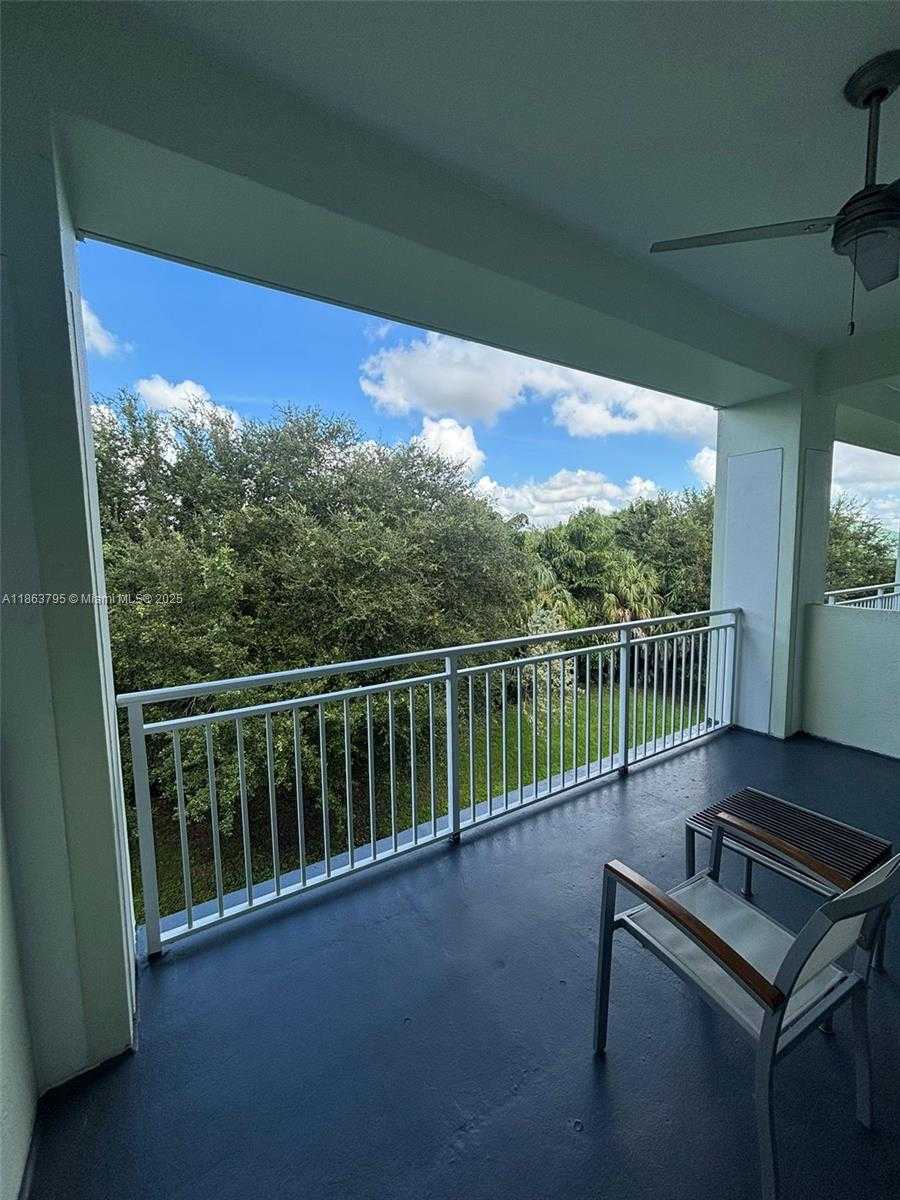 Small Image of 5300 NORTH WEST 87TH AVE #913, Doral Number 25