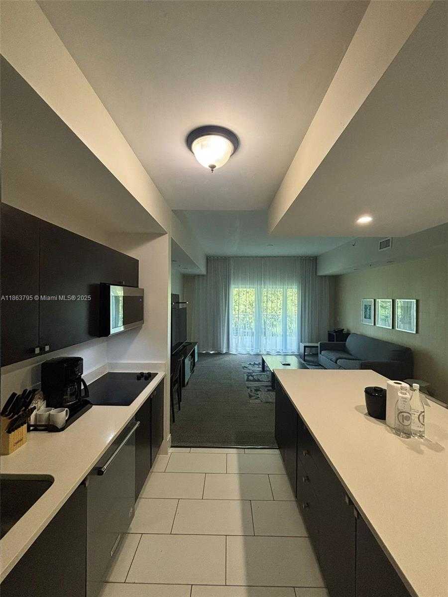 Small Image of 5300 NORTH WEST 87TH AVE #913, Doral Number 5