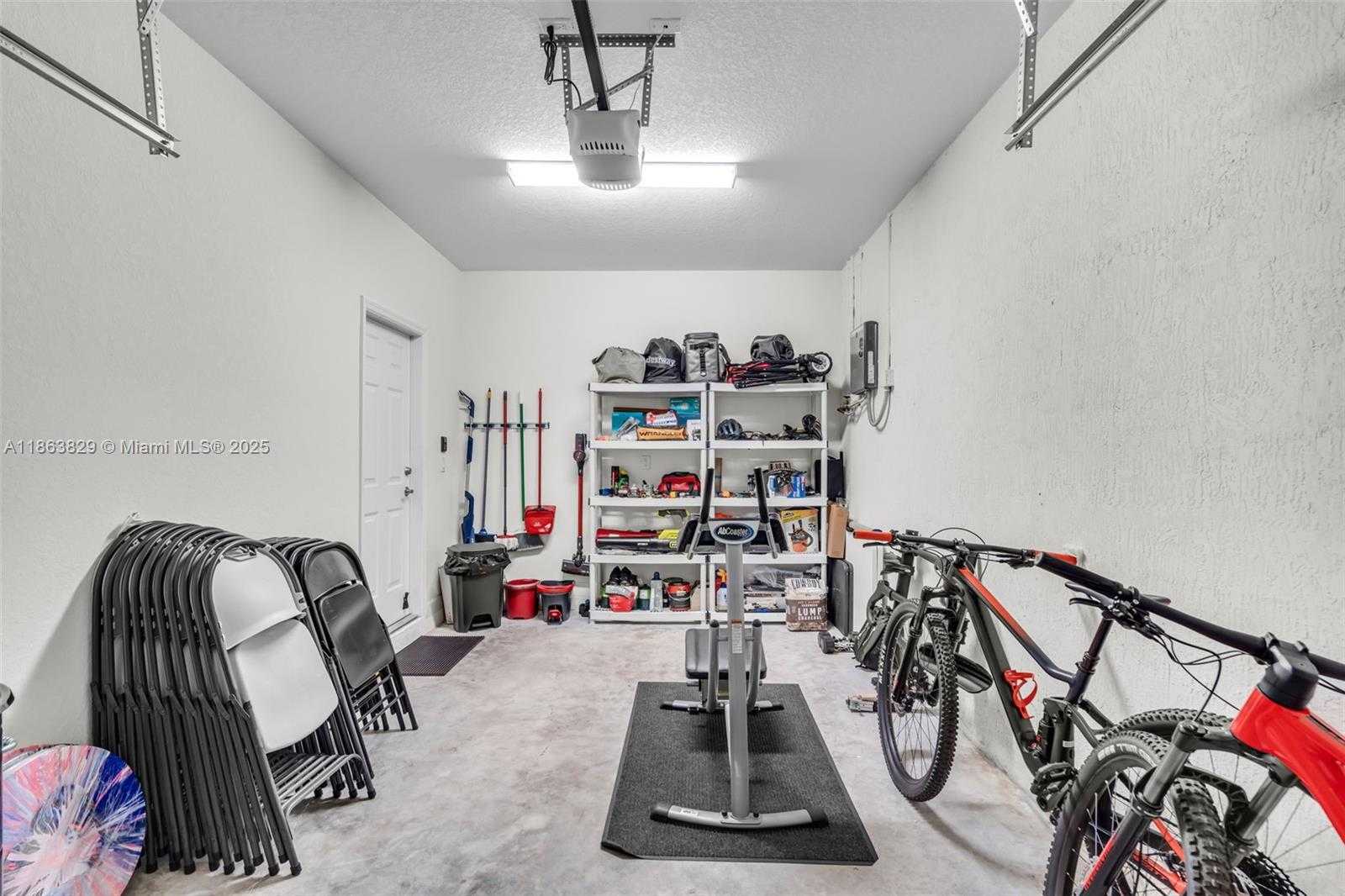 Small Image of 10269 WEST 32ND LN, Hialeah Number 10