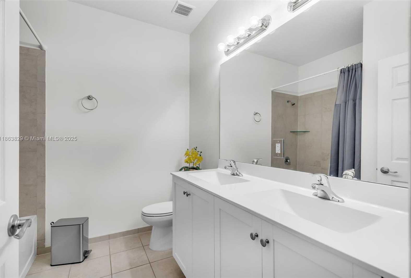 Small Image of 10269 WEST 32ND LN, Hialeah Number 16