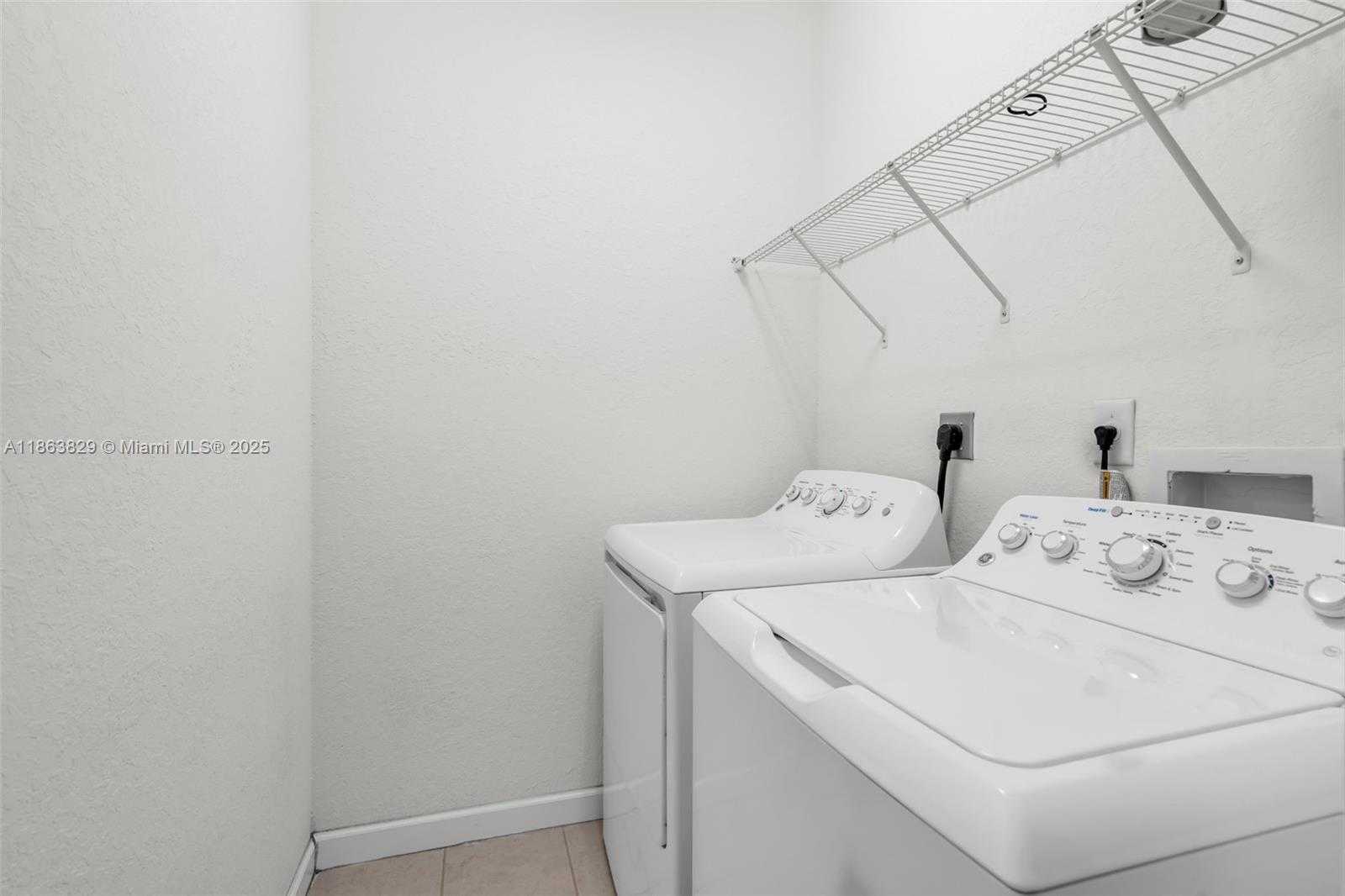 Small Image of 10269 WEST 32ND LN, Hialeah Number 17