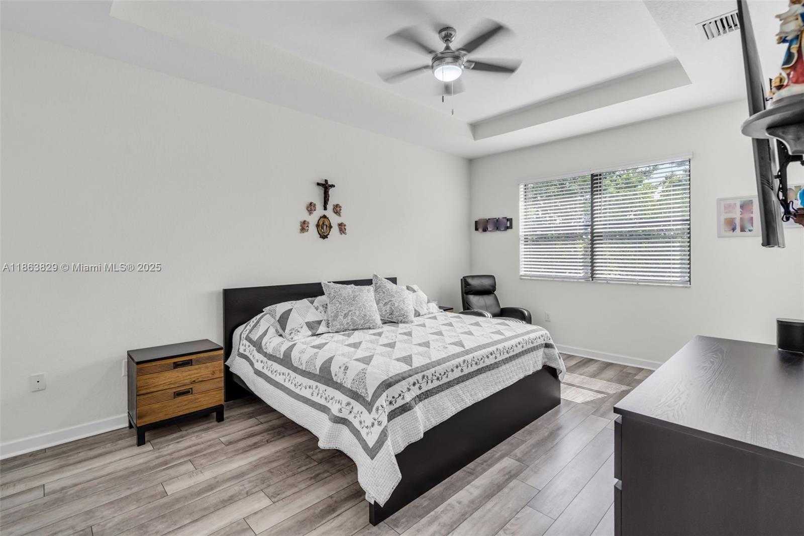 Small Image of 10269 WEST 32ND LN, Hialeah Number 19