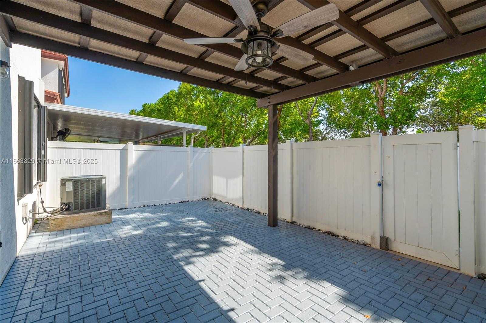 Small Image of 10269 WEST 32ND LN, Hialeah Number 21