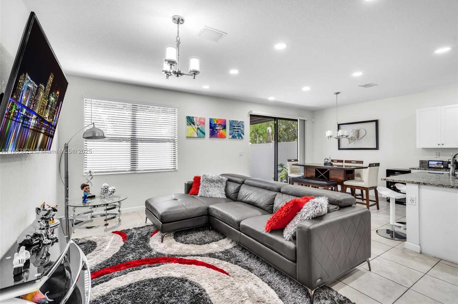 Small Image of 10269 WEST 32ND LN, Hialeah Number 8