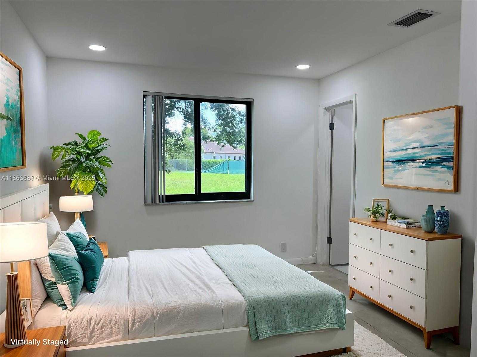 Small Image of 10592 ROYAL PALM BLVD #10592, Coral Springs Number 11