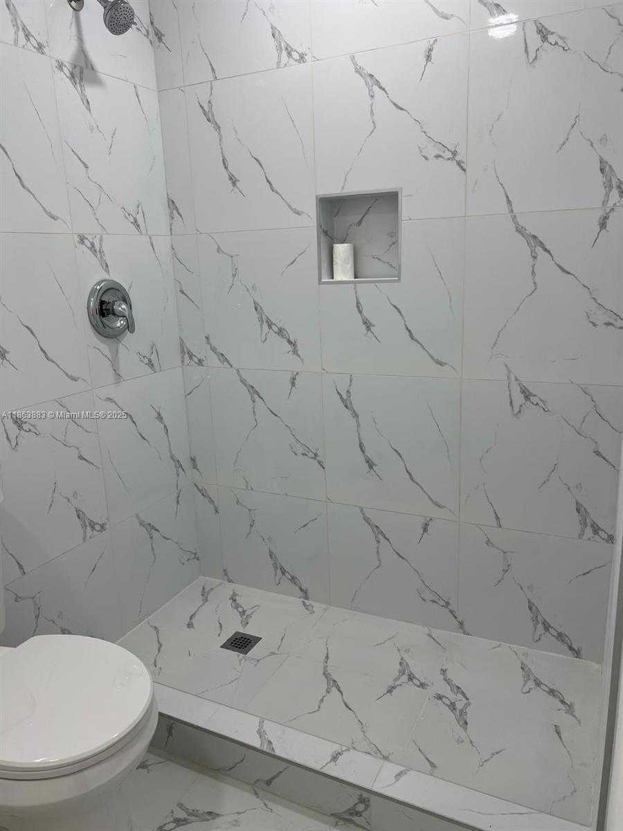 Small Image of 10592 ROYAL PALM BLVD #10592, Coral Springs Number 20