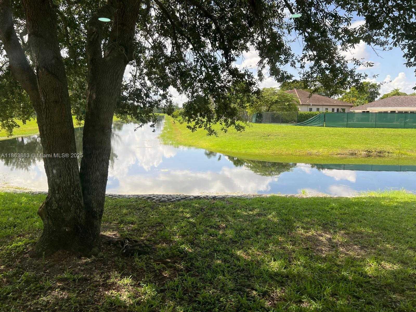 Small Image of 10592 ROYAL PALM BLVD #10592, Coral Springs Number 22