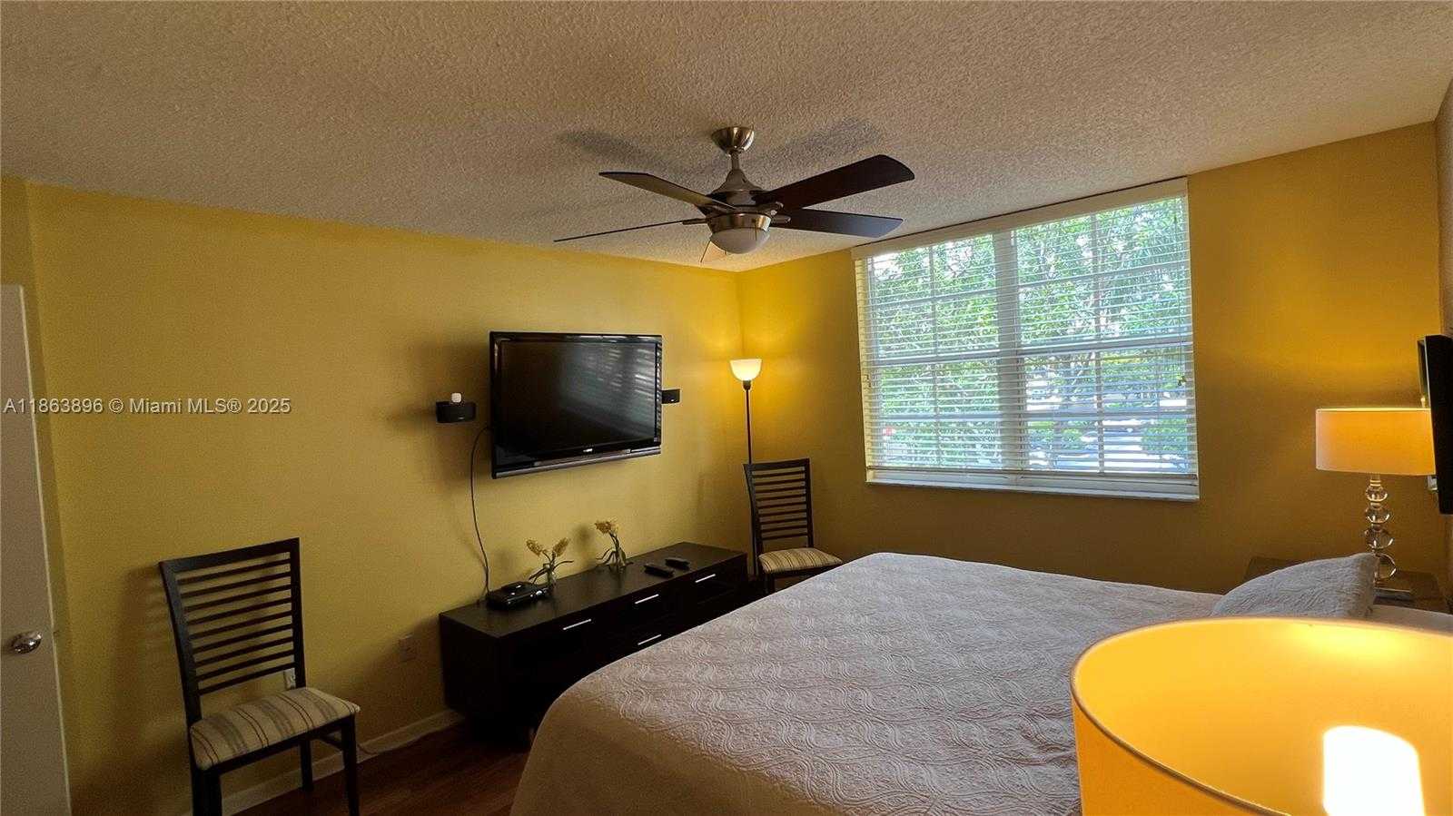 Small Image of 19555 EAST COUNTRY CLUB DR #8305, Aventura Number 11