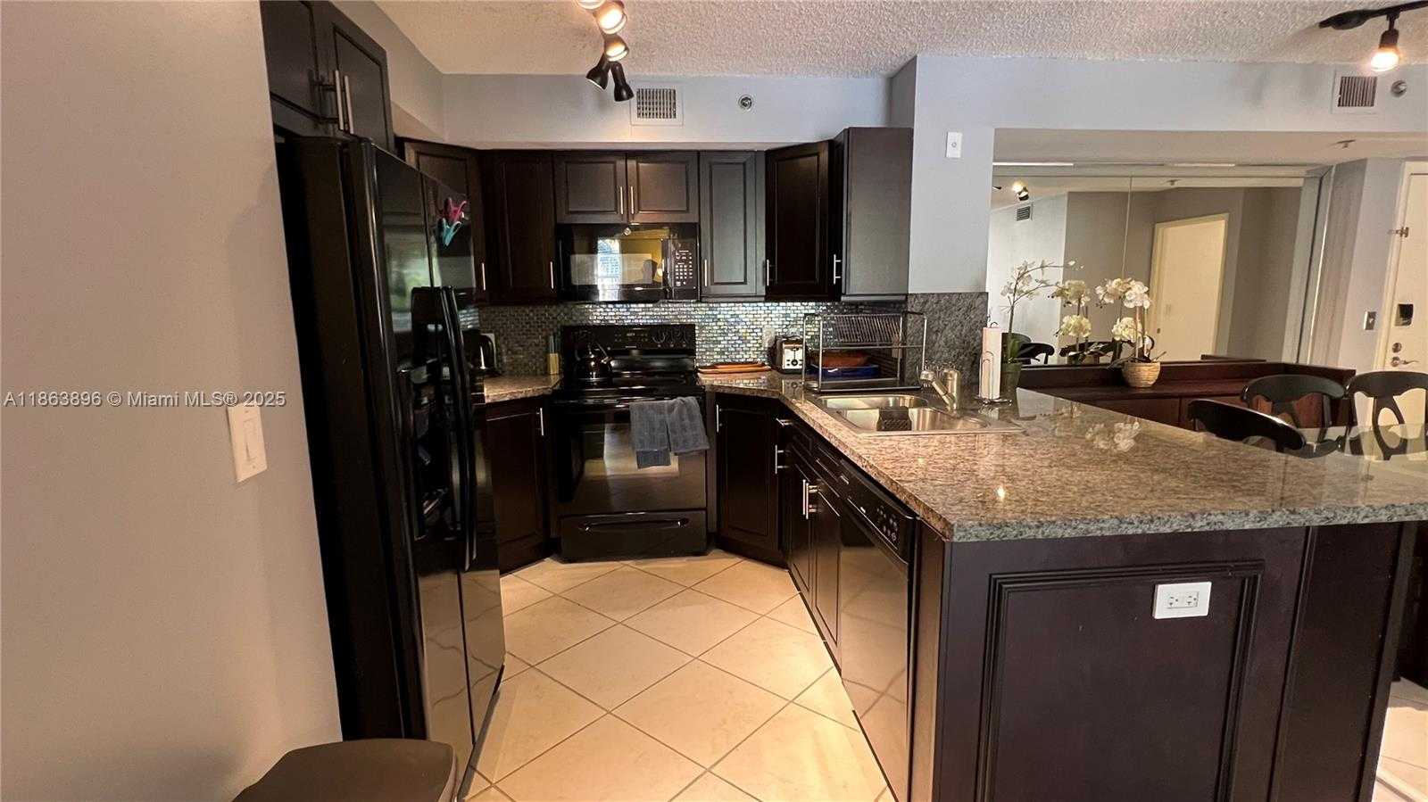 Small Image of 19555 EAST COUNTRY CLUB DR #8305, Aventura Number 6