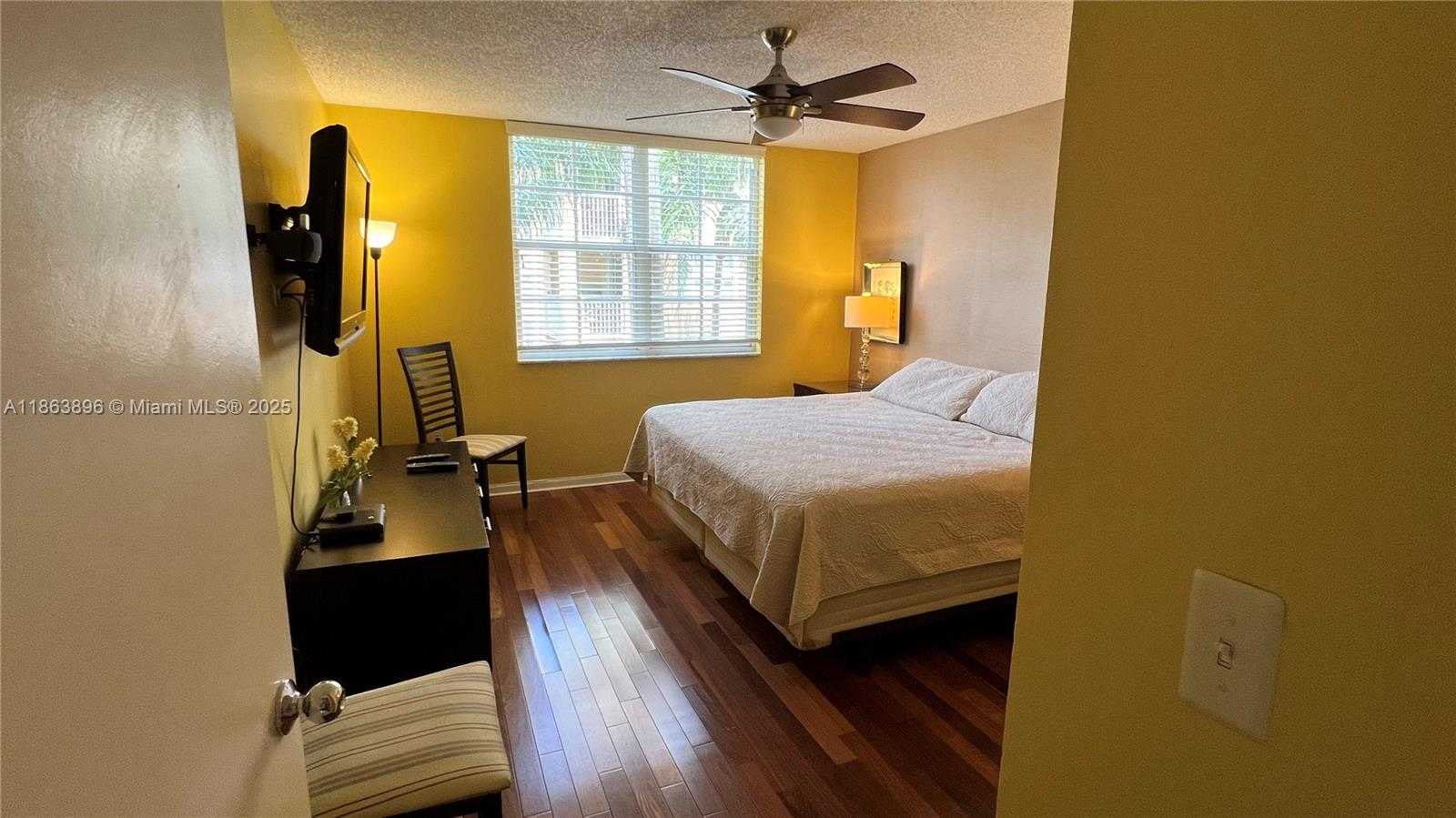 Small Image of 19555 EAST COUNTRY CLUB DR #8305, Aventura Number 9