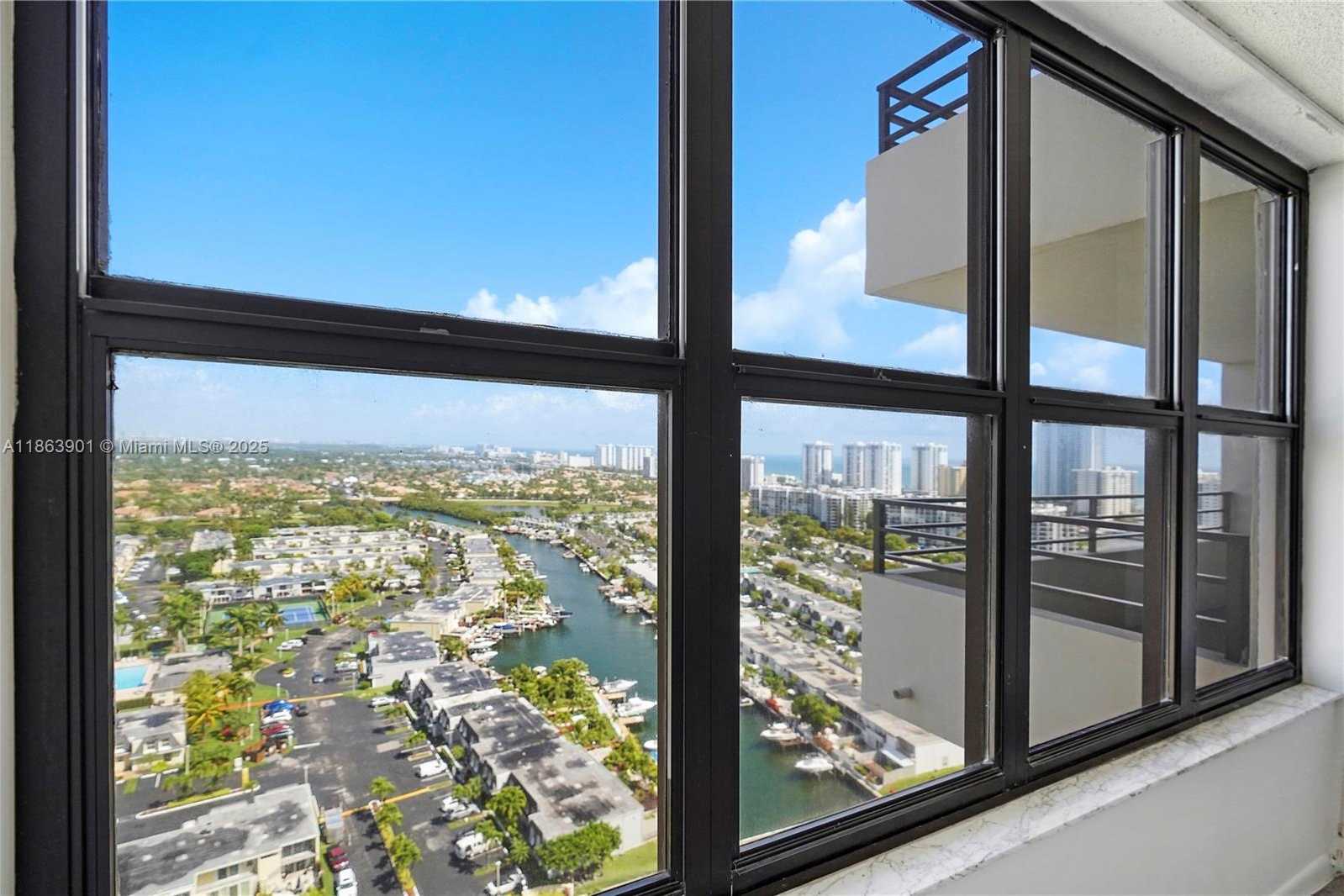 Small Image of 2500 PARKVIEW DR #2408, Hallandale Beach Number 16