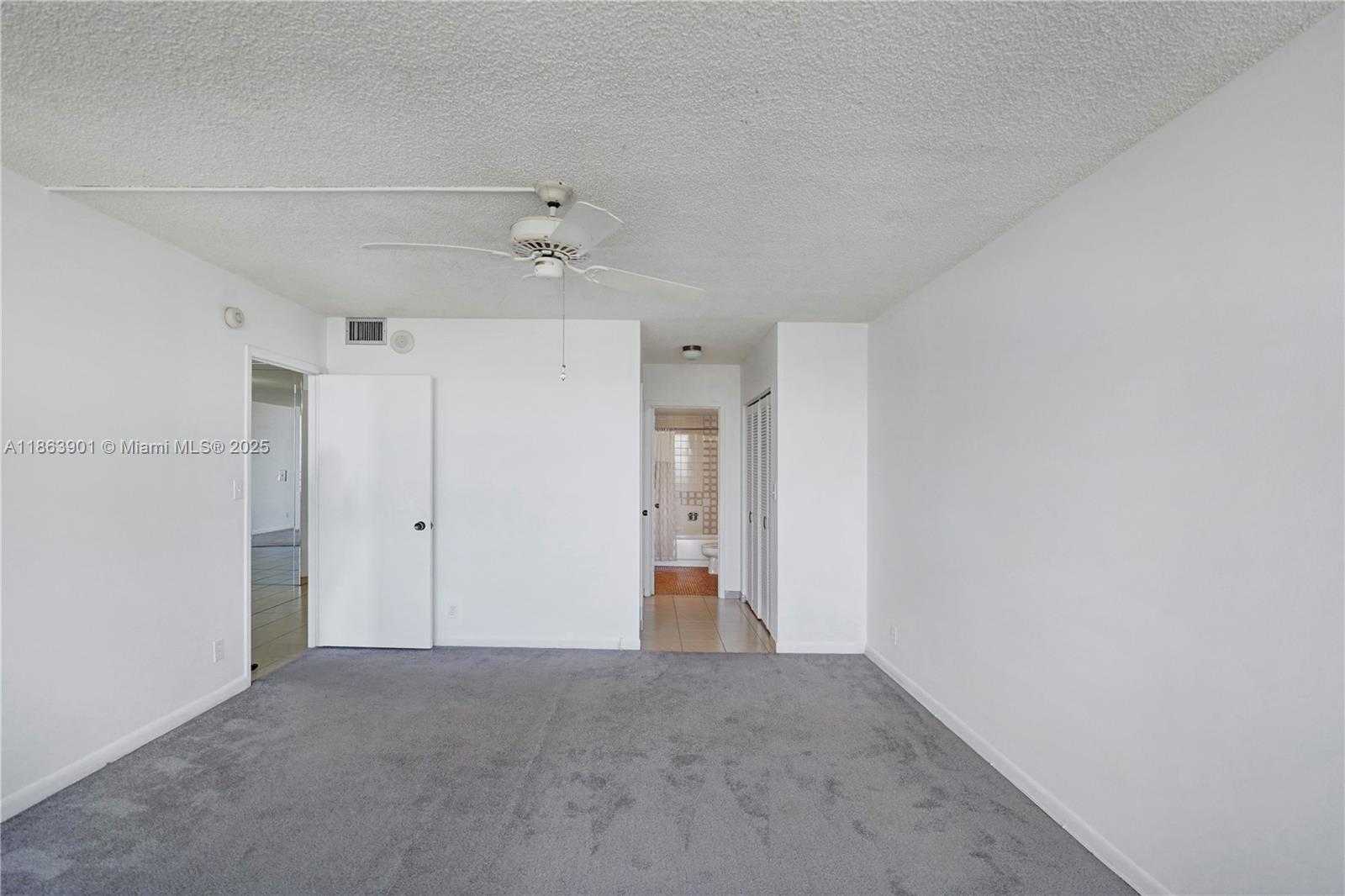 Small Image of 2500 PARKVIEW DR #2408, Hallandale Beach Number 20