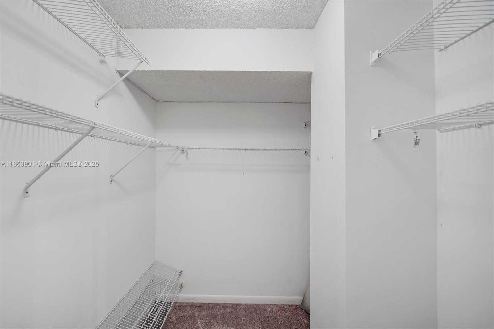 Small Image of 2500 PARKVIEW DR #2408, Hallandale Beach Number 22