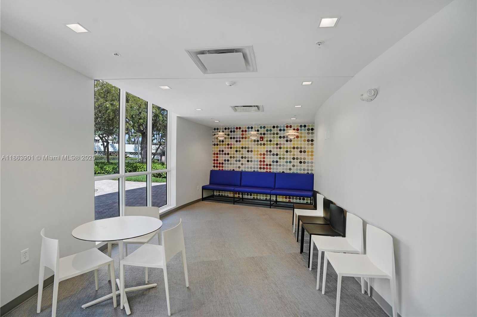 Small Image of 2500 PARKVIEW DR #2408, Hallandale Beach Number 29