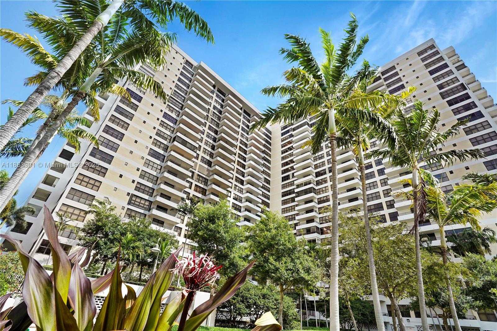 Small Image of 2500 PARKVIEW DR #2408, Hallandale Beach Number 35