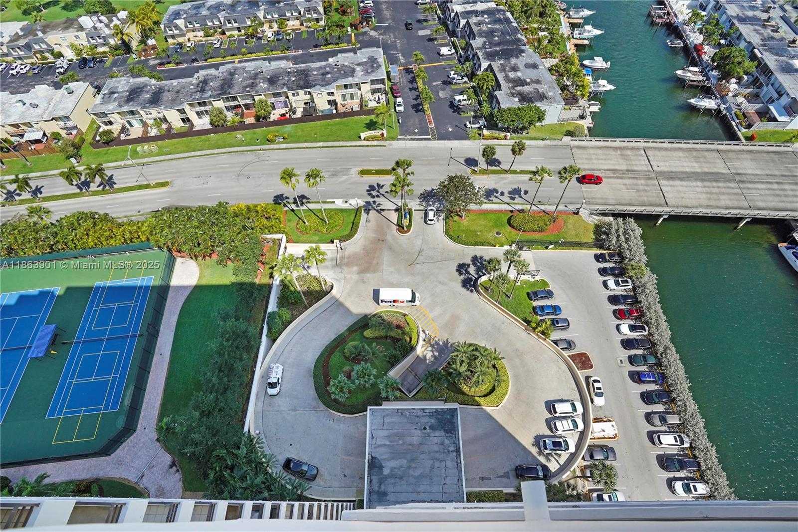 Small Image of 2500 PARKVIEW DR #2408, Hallandale Beach Number 36