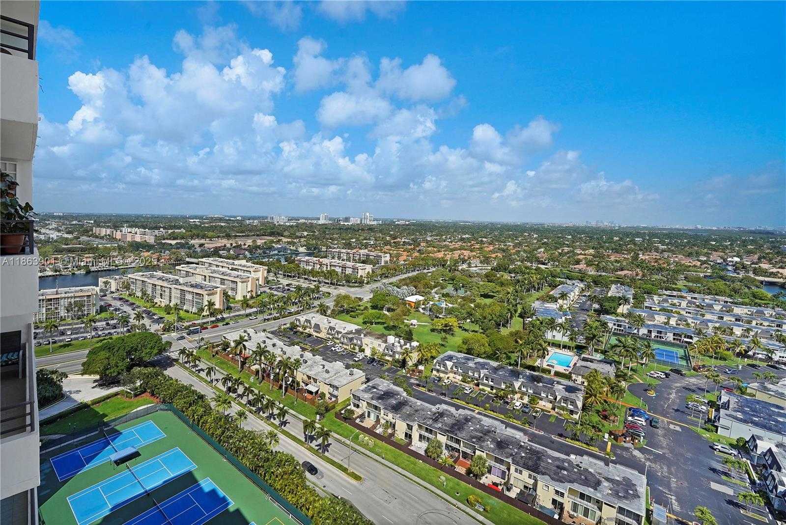Small Image of 2500 PARKVIEW DR #2408, Hallandale Beach Number 39