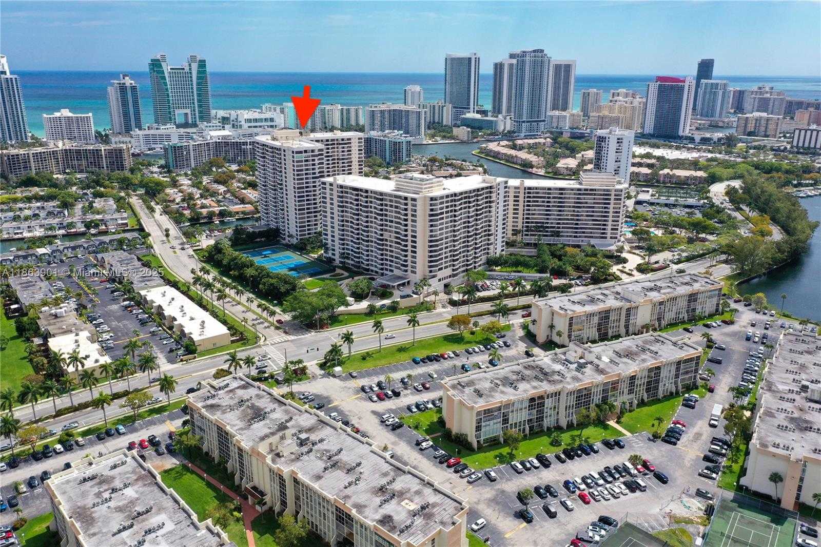 Small Image of 2500 PARKVIEW DR #2408, Hallandale Beach Number 46