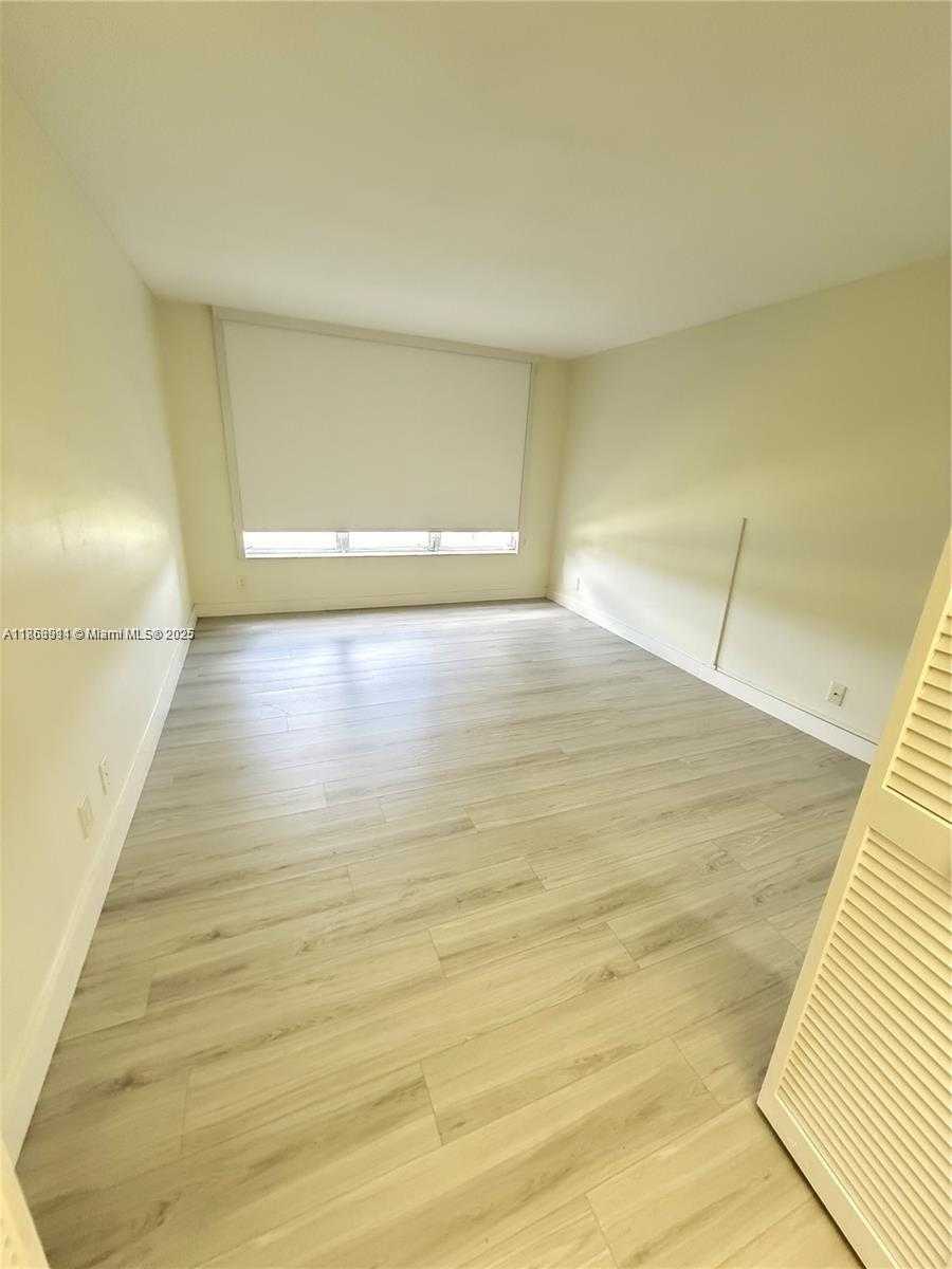 Small Image of 804 CYPRESS BLVD #407, Pompano Beach Number 11