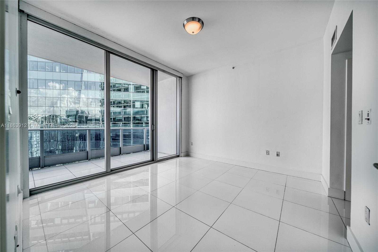 Small Image of 200 BISCAYNE BOULEVARD WAY #4411, Miami Number 16