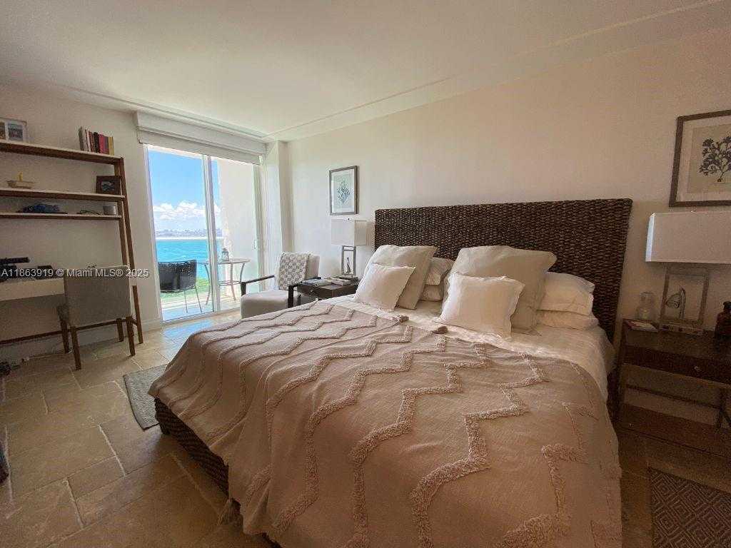 Small Image of 100 BAYVIEW DR #1924, Sunny Isles Beach Number 11