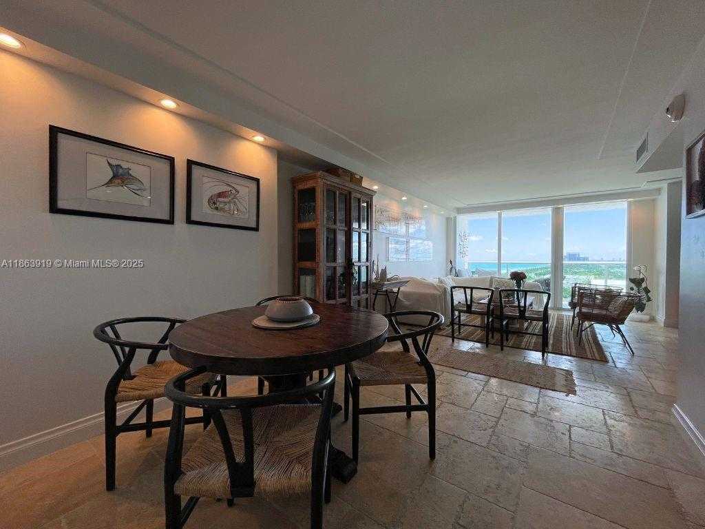 Small Image of 100 BAYVIEW DR #1924, Sunny Isles Beach Number 4
