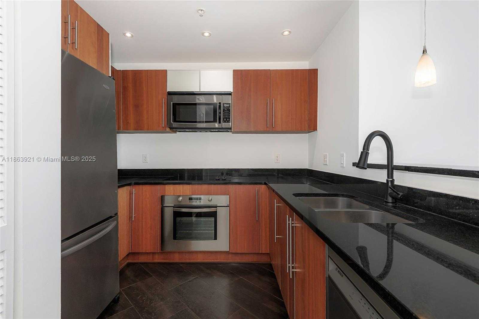 Small Image of 300 SOUTH BISCAYNE BLVD #Loft 826, Miami Number 45