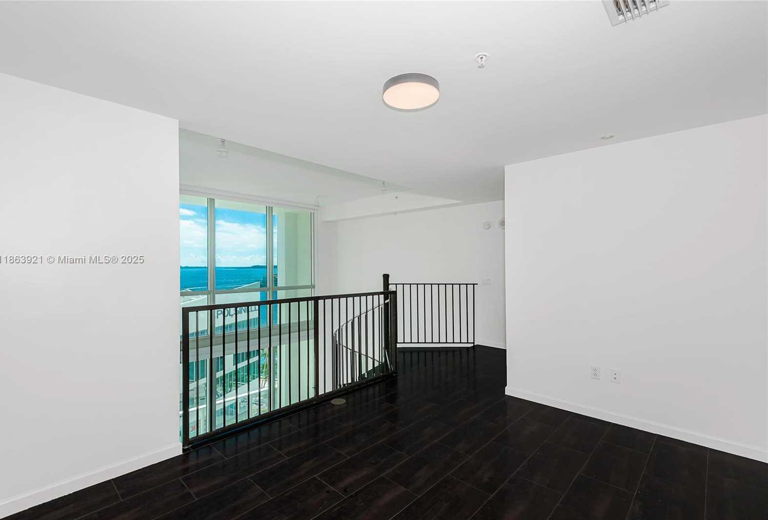 Small Image of 300 SOUTH BISCAYNE BLVD #Loft 826, Miami Number 52