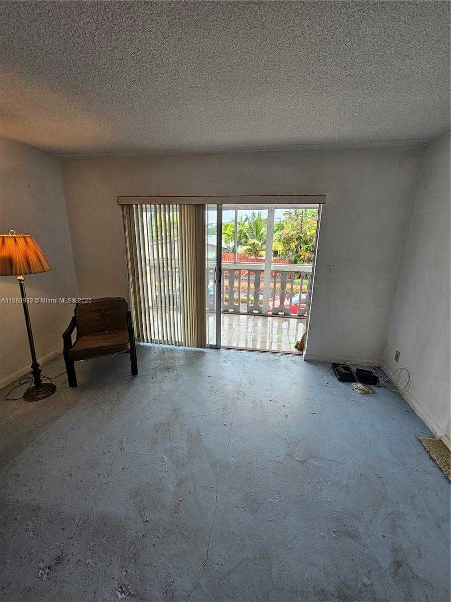 Small Image of Hallandale Beach Number 3