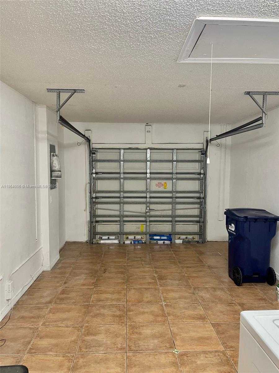 Small Image of 7362 SOUTH WEST 162ND PL, Miami Number 12