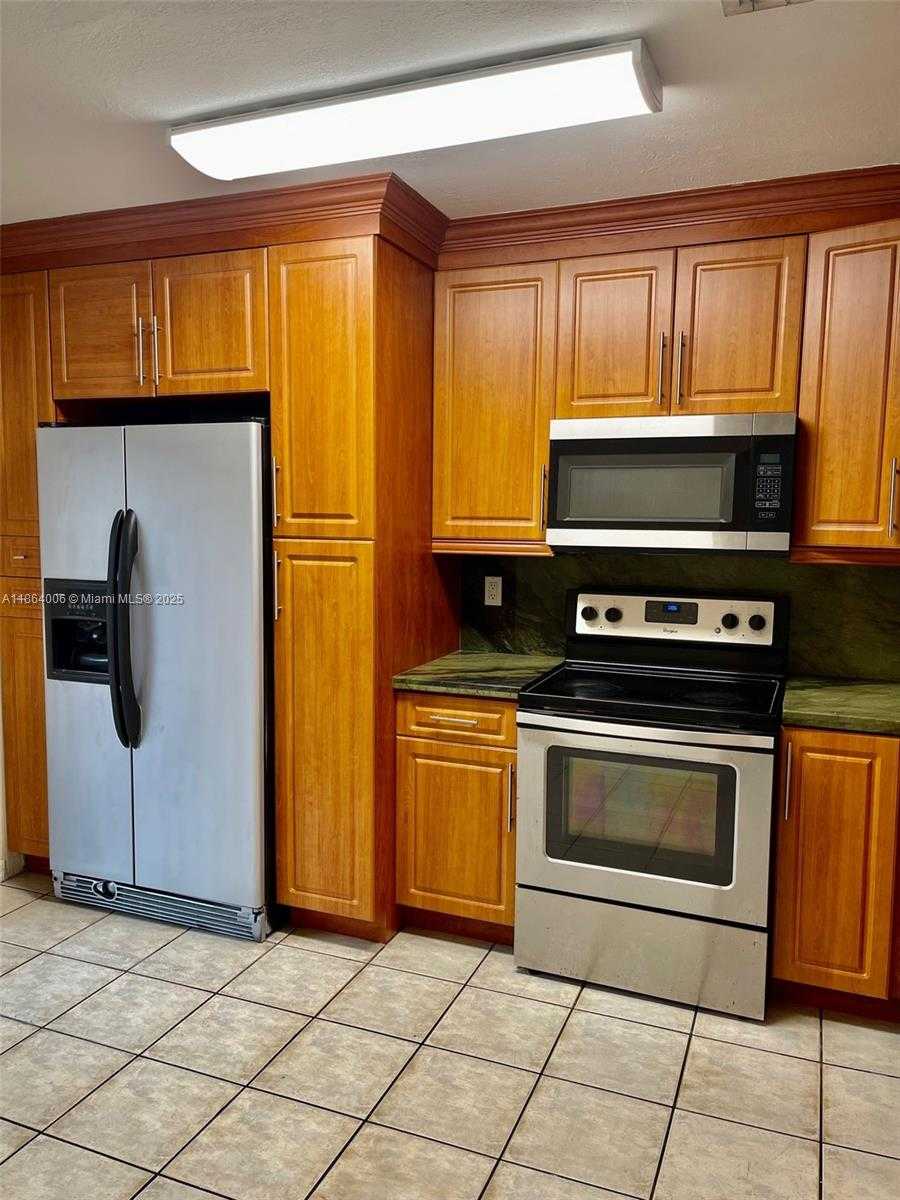 Small Image of 7362 SOUTH WEST 162ND PL, Miami Number 5