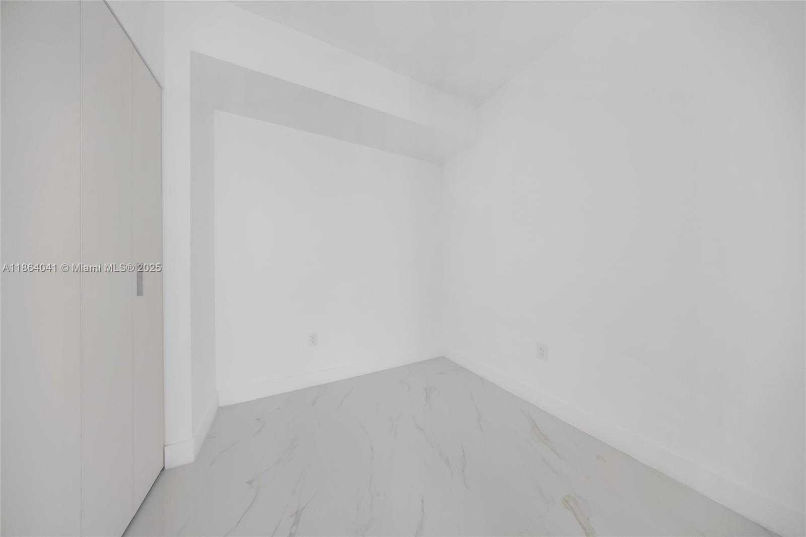 Small Image of 700 NORTH EAST 24TH STREET #3204, Miami Number 17