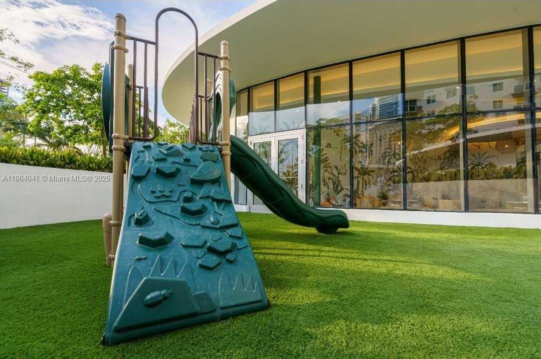 Small Image of 700 NORTH EAST 24TH STREET #3204, Miami Number 63