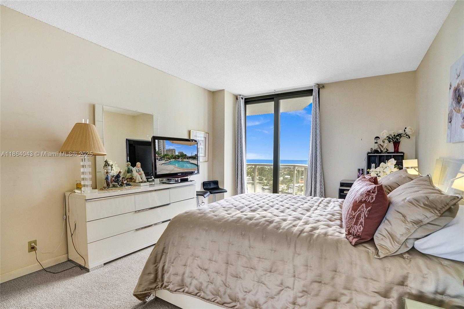 Small Image of 20281 EAST COUNTRY CLUB DR #1712, Aventura Number 24