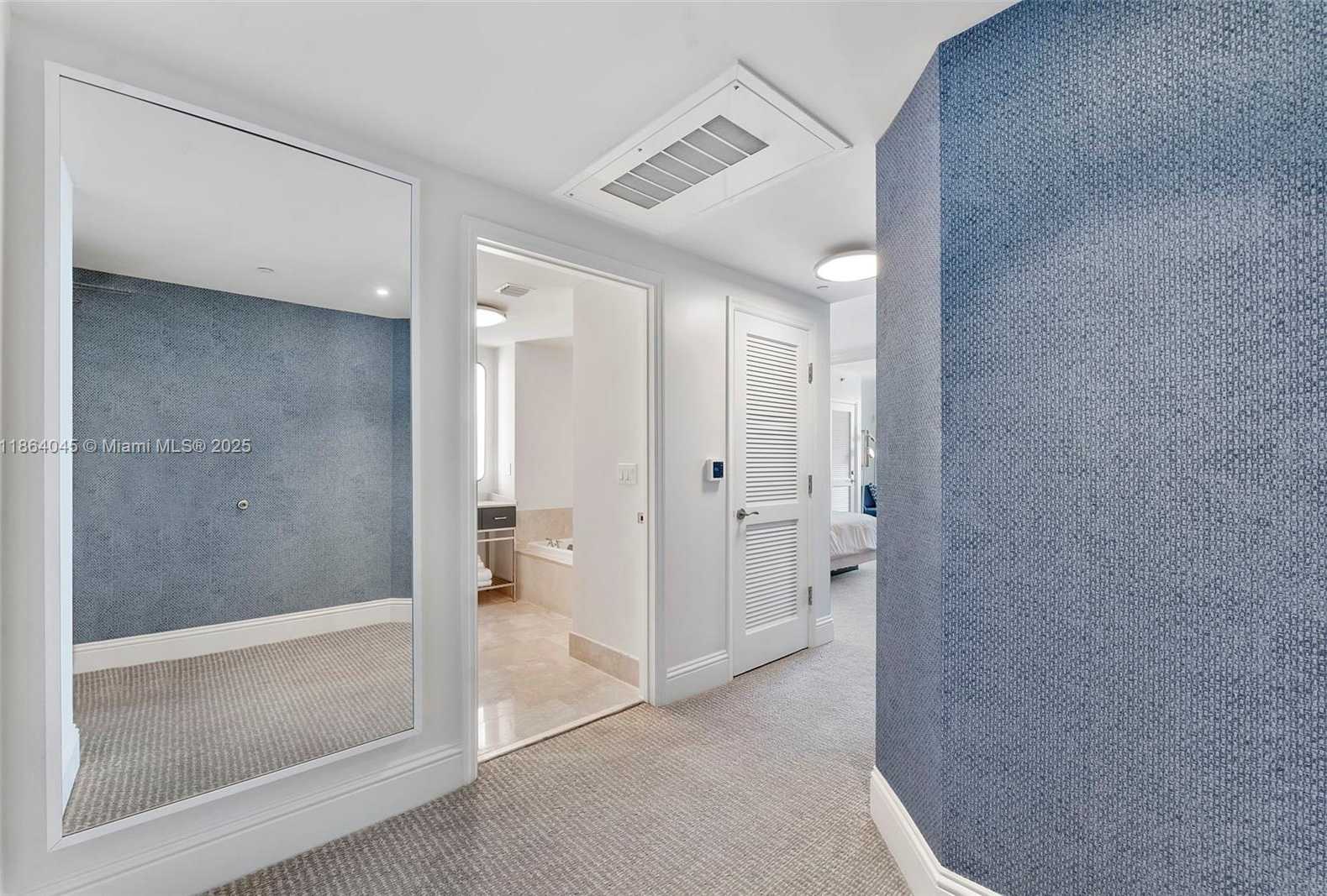 Small Image of 4401 COLLINS AVE #2907, Miami Beach Number 39