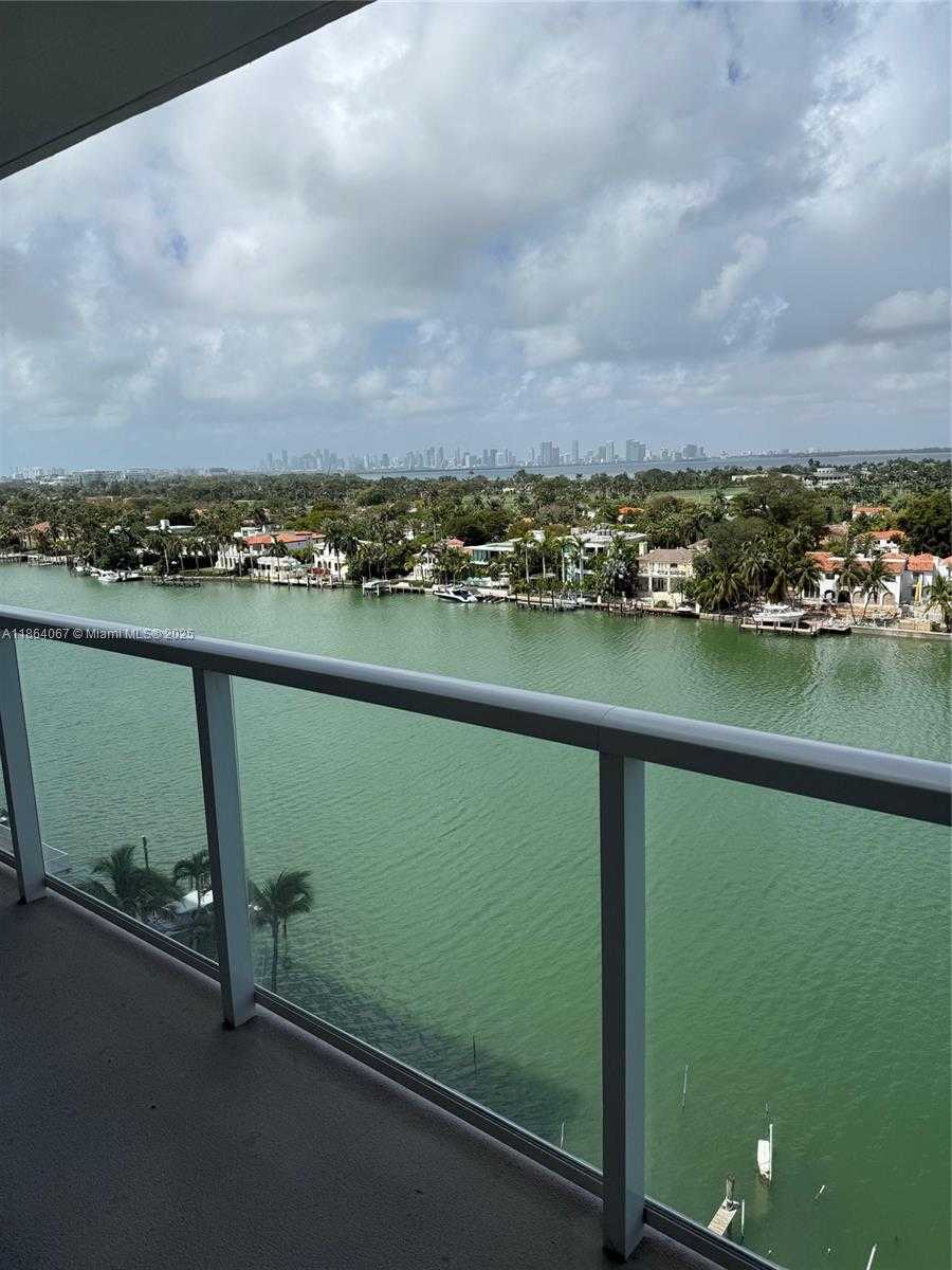 Small Image of 5750 COLLINS AVE #11D, Miami Beach Number 2