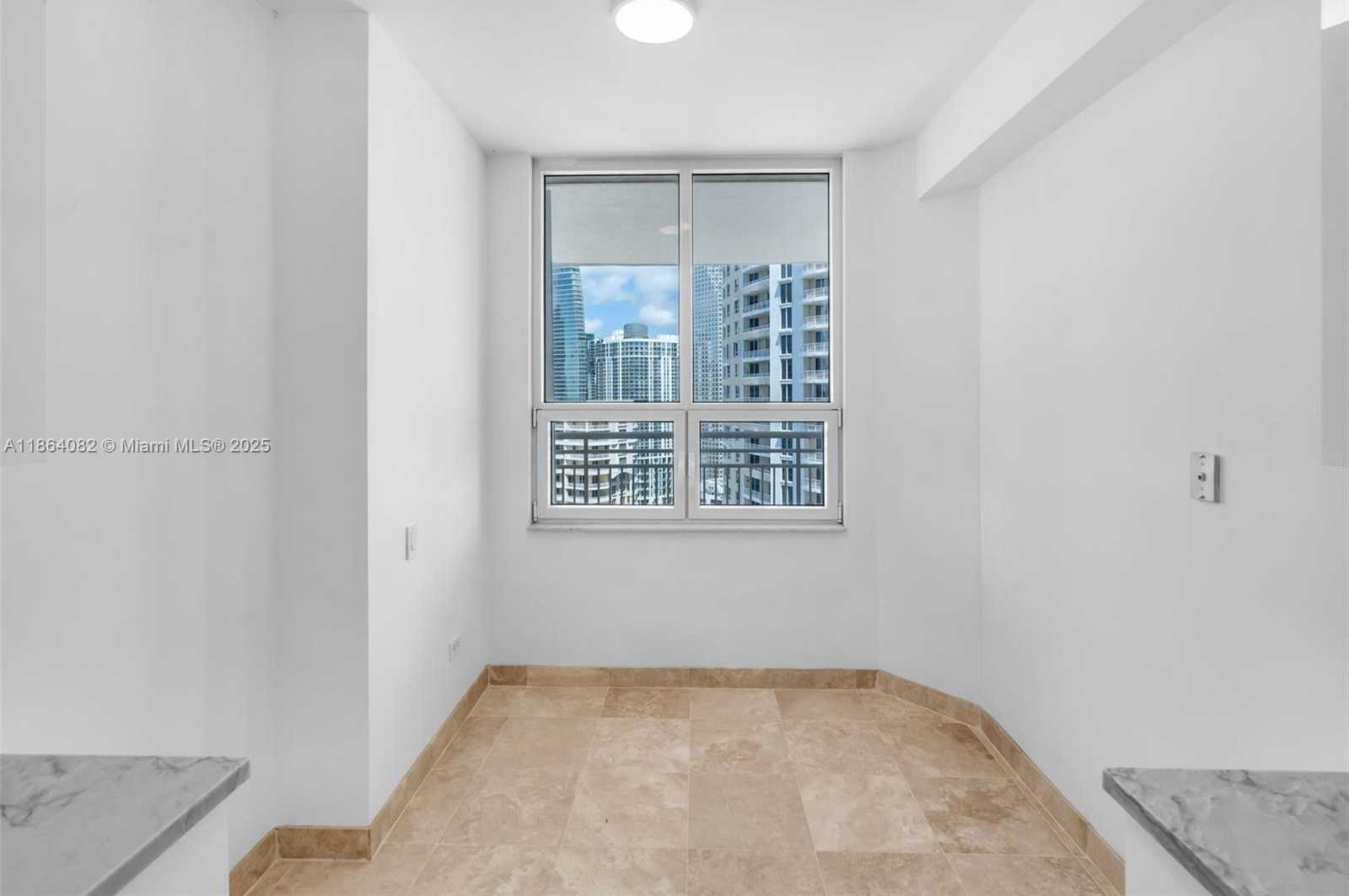 Small Image of 808 BRICKELL KEY DR #3205, Miami Number 15