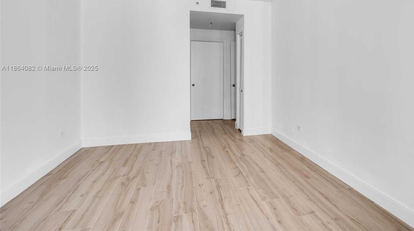 Small Image of 808 BRICKELL KEY DR #3205, Miami Number 19