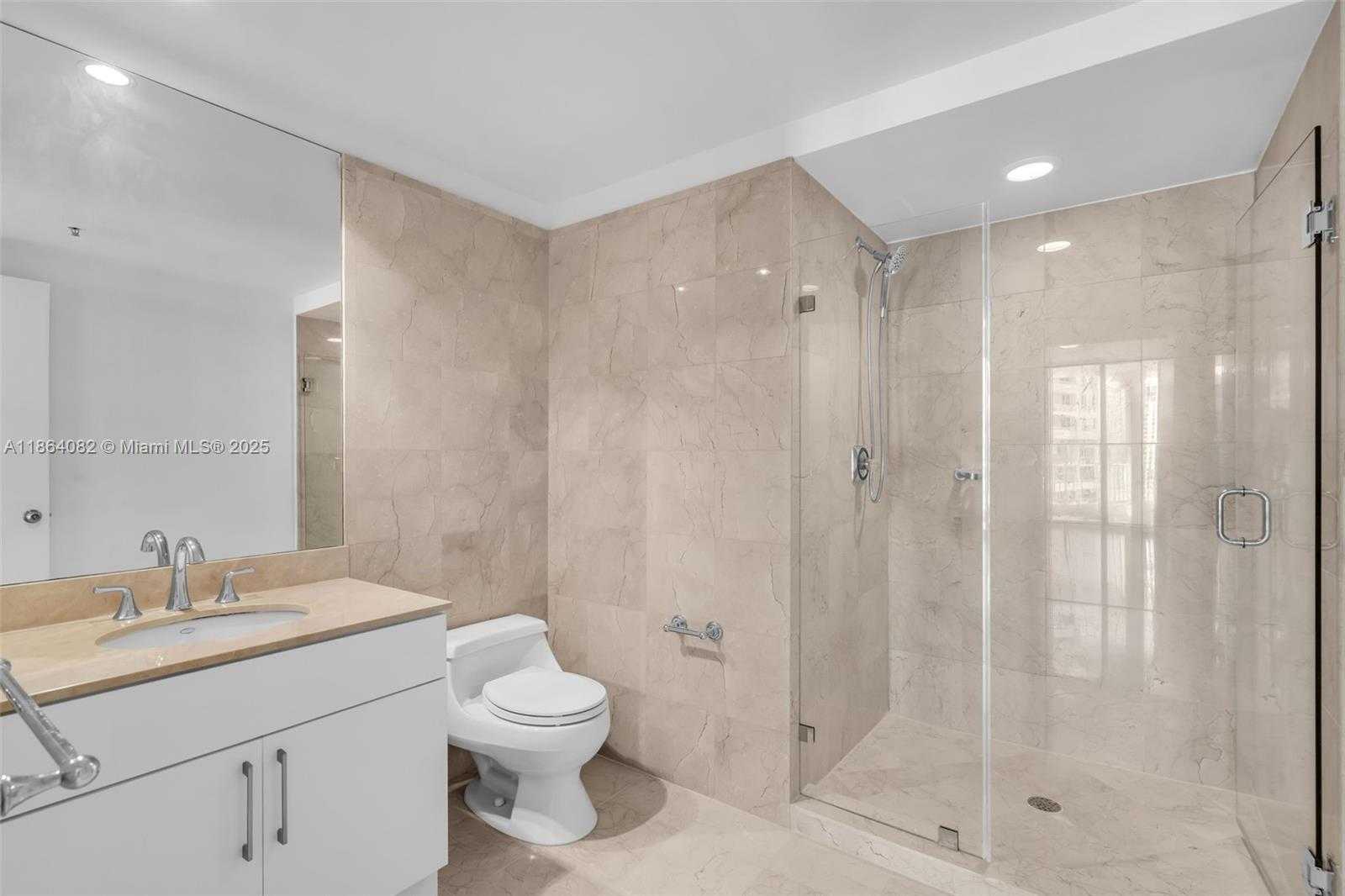 Small Image of 808 BRICKELL KEY DR #3205, Miami Number 20