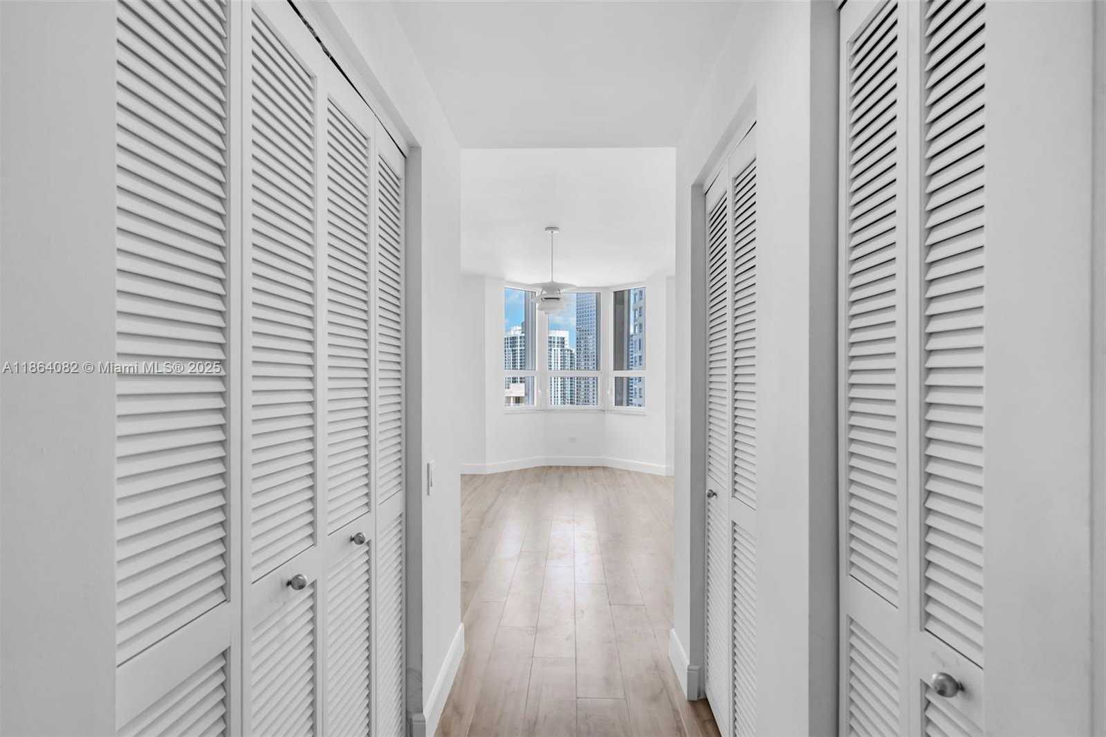 Small Image of 808 BRICKELL KEY DR #3205, Miami Number 22